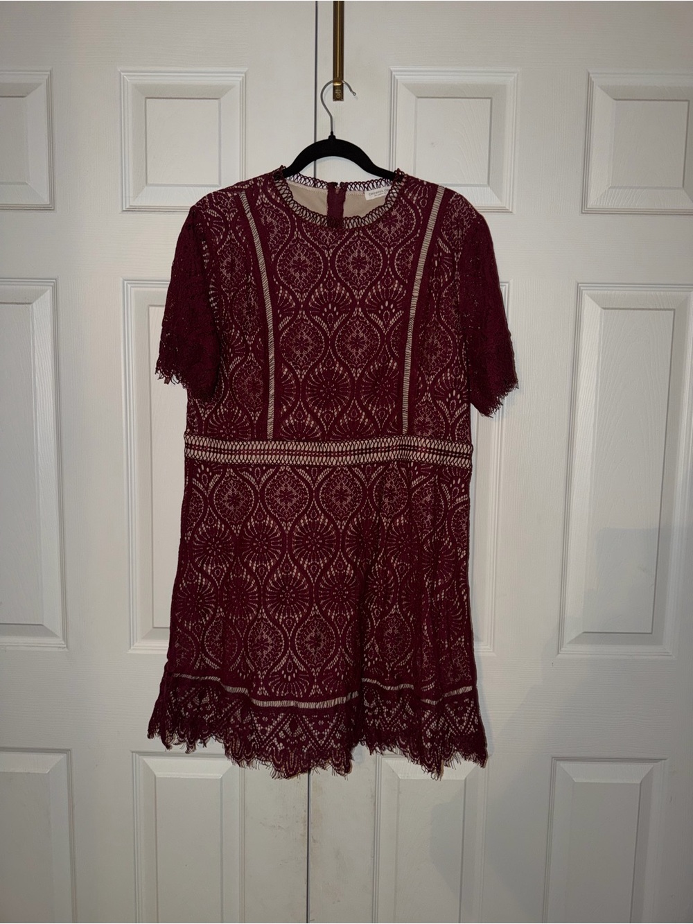 Women's Burgundy Lace Mini Dress